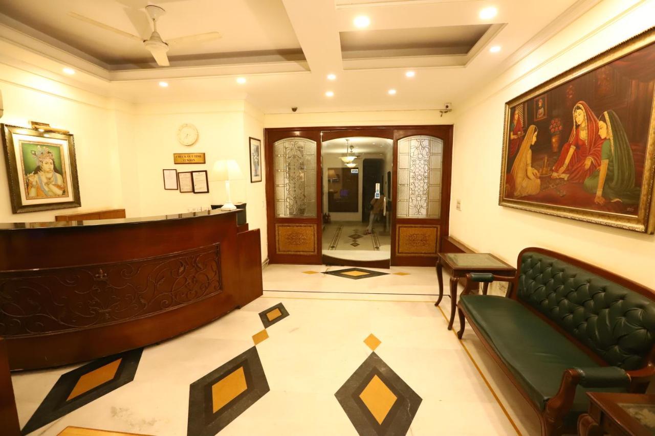 Hotel Ambica Palace Aiims New Delhi - Couple Friendly Local Id Accepted Bagian luar foto